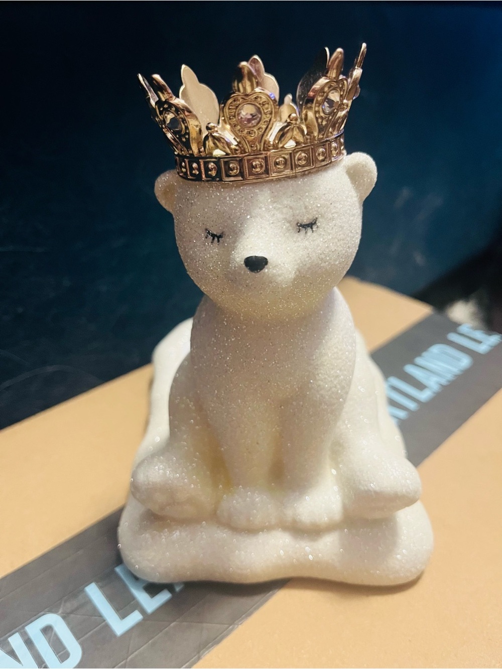 Bath & Body Works Foaming SOAP Holder Ceramic Gold Crown GLITTER POLAR BEAR CUB